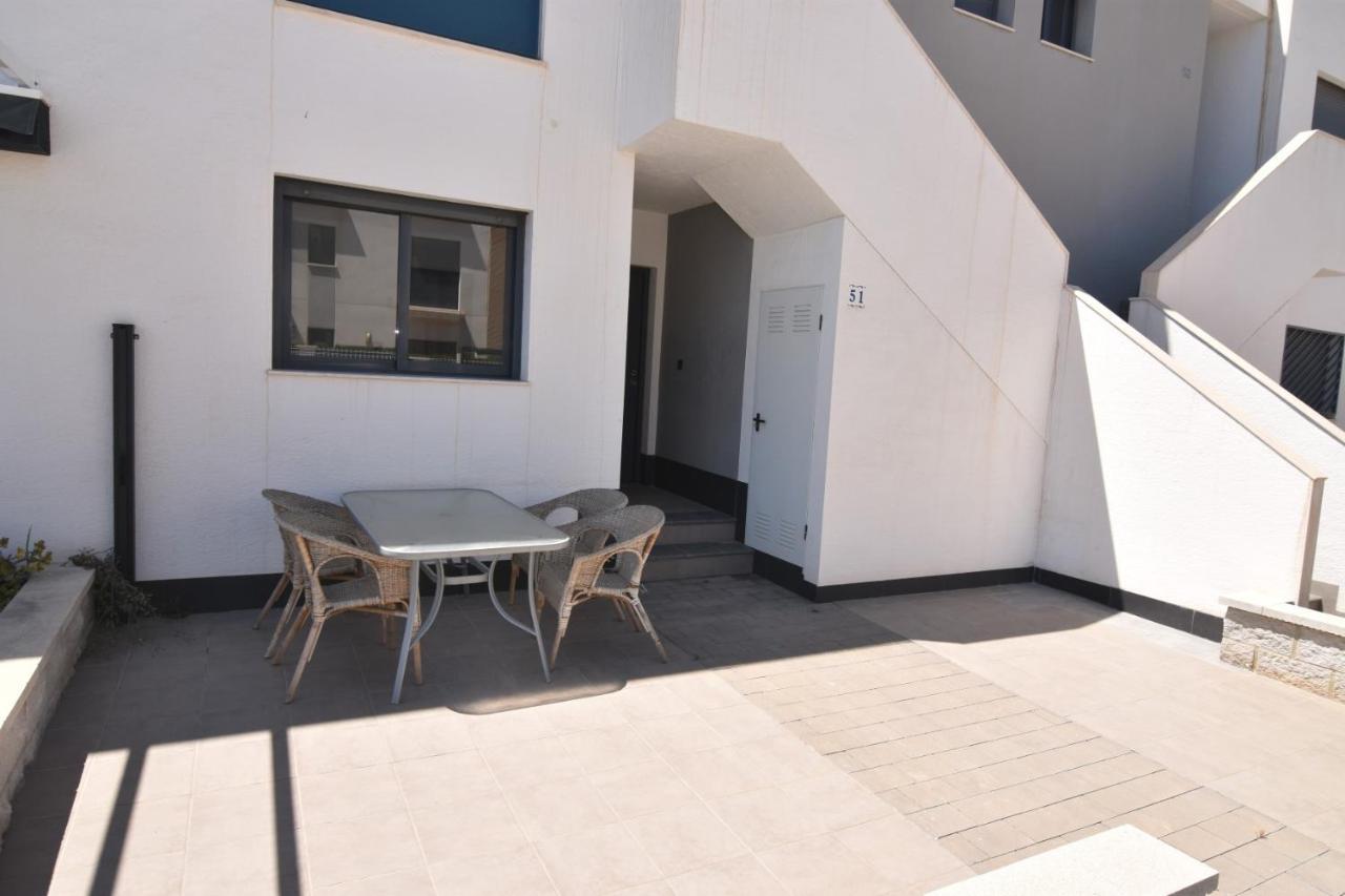 Oasis Beach أوريويلا المظهر الخارجي الصورة