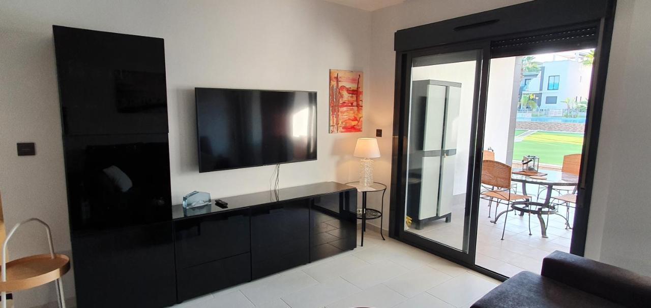 Oasis Beach أوريويلا المظهر الخارجي الصورة