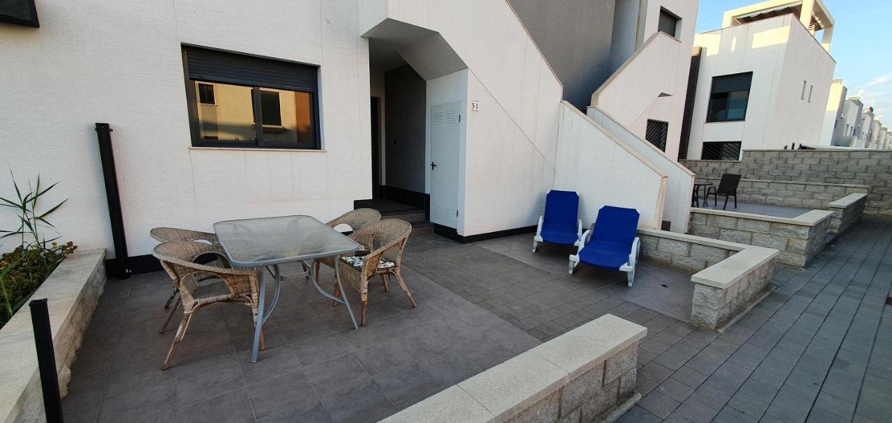 Oasis Beach أوريويلا المظهر الخارجي الصورة