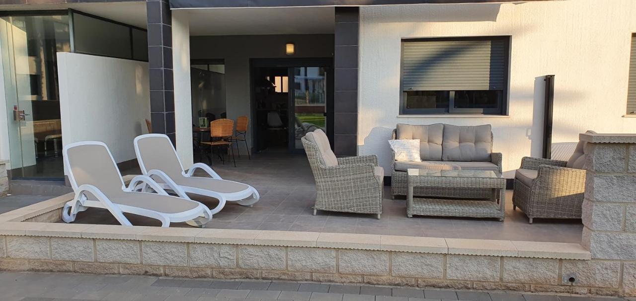 Oasis Beach أوريويلا المظهر الخارجي الصورة