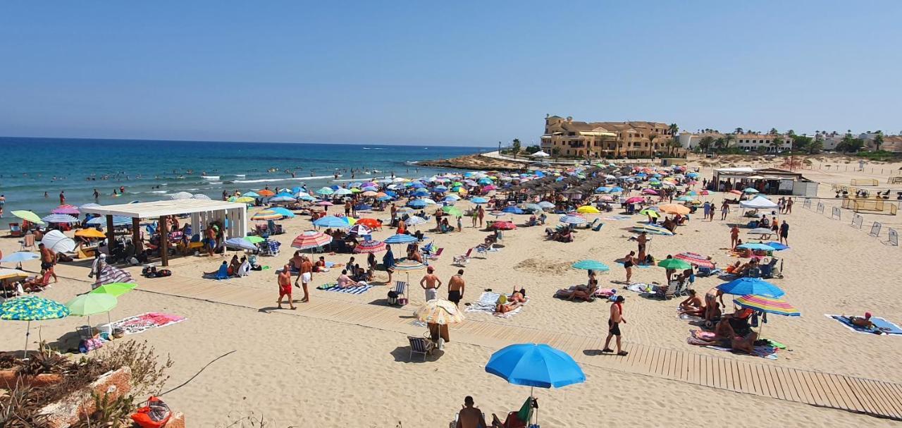Oasis Beach أوريويلا المظهر الخارجي الصورة